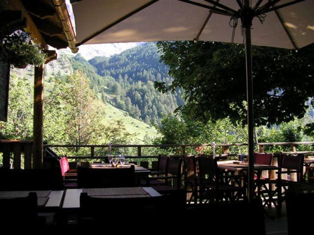 Hotel Des Alpes - Skiers Lodge La Grave Exterior photo