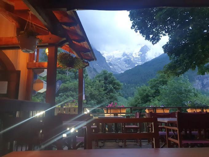 Hotel Des Alpes - Skiers & Bikers Lodge La Grave Exterior photo
